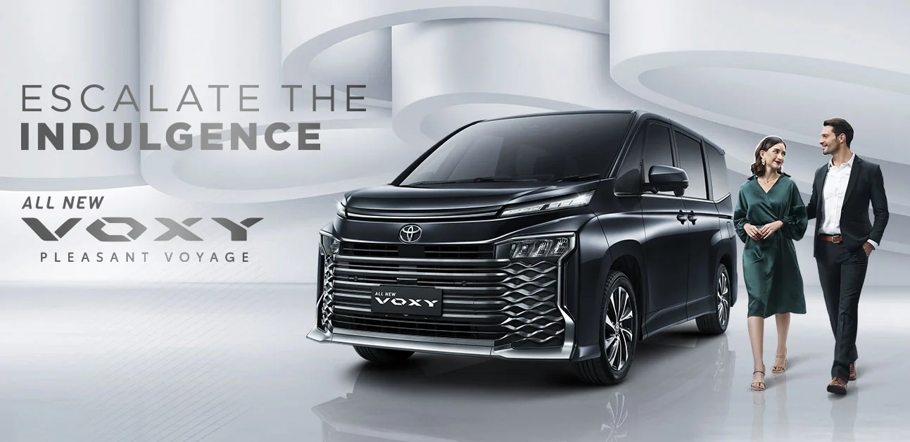 Revolutionize Your Ride: The 2024 Toyota Voxy Redefines Luxury Minivans