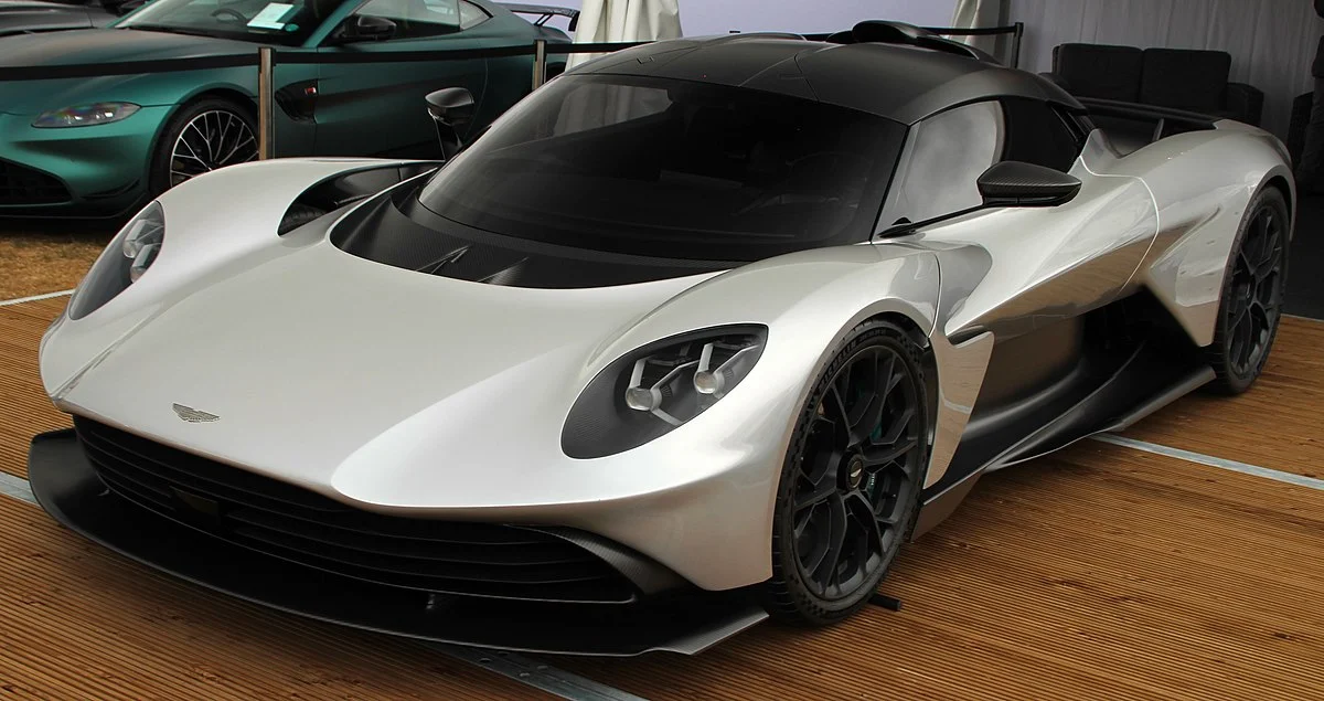 Unveiled: The 2024 Aston Martin Valhalla – A 998HP Hypercar That Will Blow Your Mind