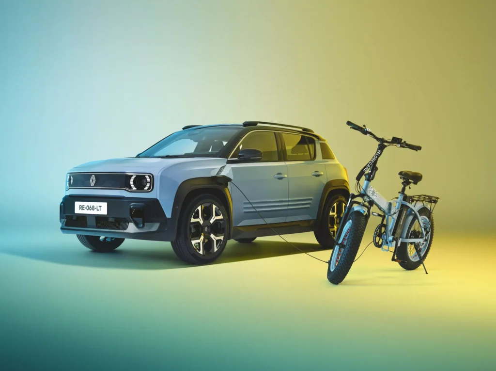 Renault's Iconic Classic Makes a Shocking Comeback as a Sleek New Electric SUV!